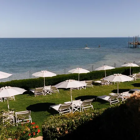 Baia Delphis Resort Vasto Exterior photo