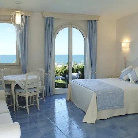 Baia Delphis Resort Vasto Room photo