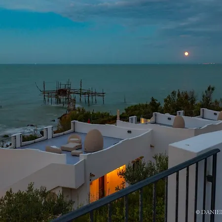 Baia Delphis Resort Vasto Exterior photo